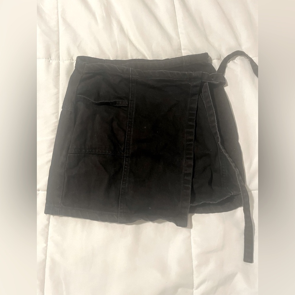 Urban Outfitters Black Denim Mini Skirt size XS